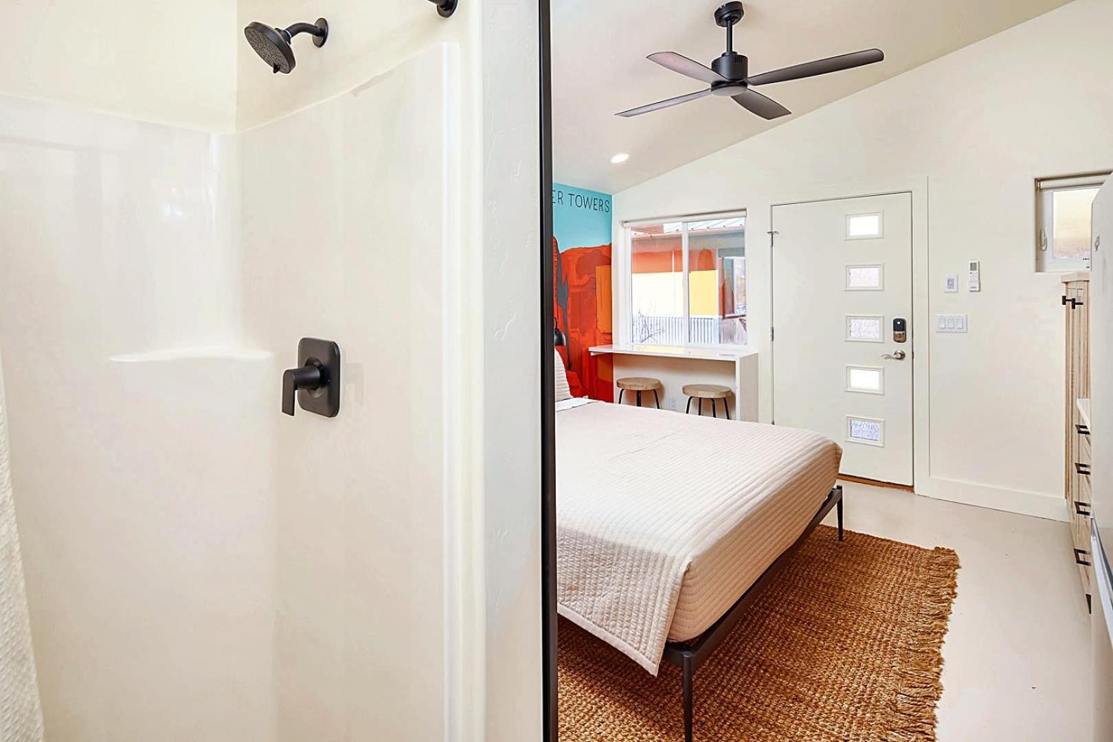 Downtown Kokopelli # 2- Newly Remodeled Stylish Studio Moab Luaran gambar